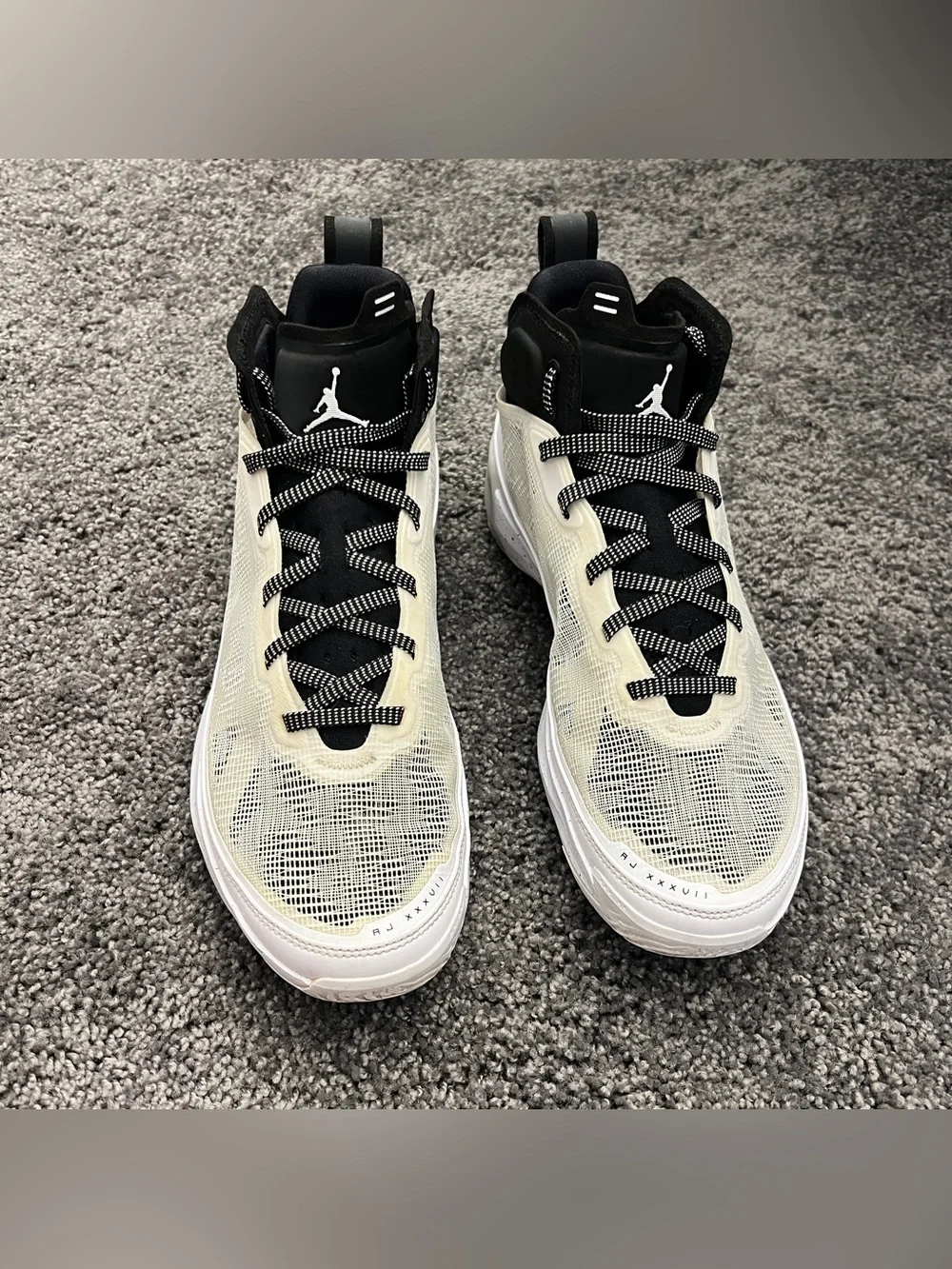 Jordan 37 Shoes Men’s Size 11 Oreo White Black DD6958-108 Jumpman Nike Mid-Top